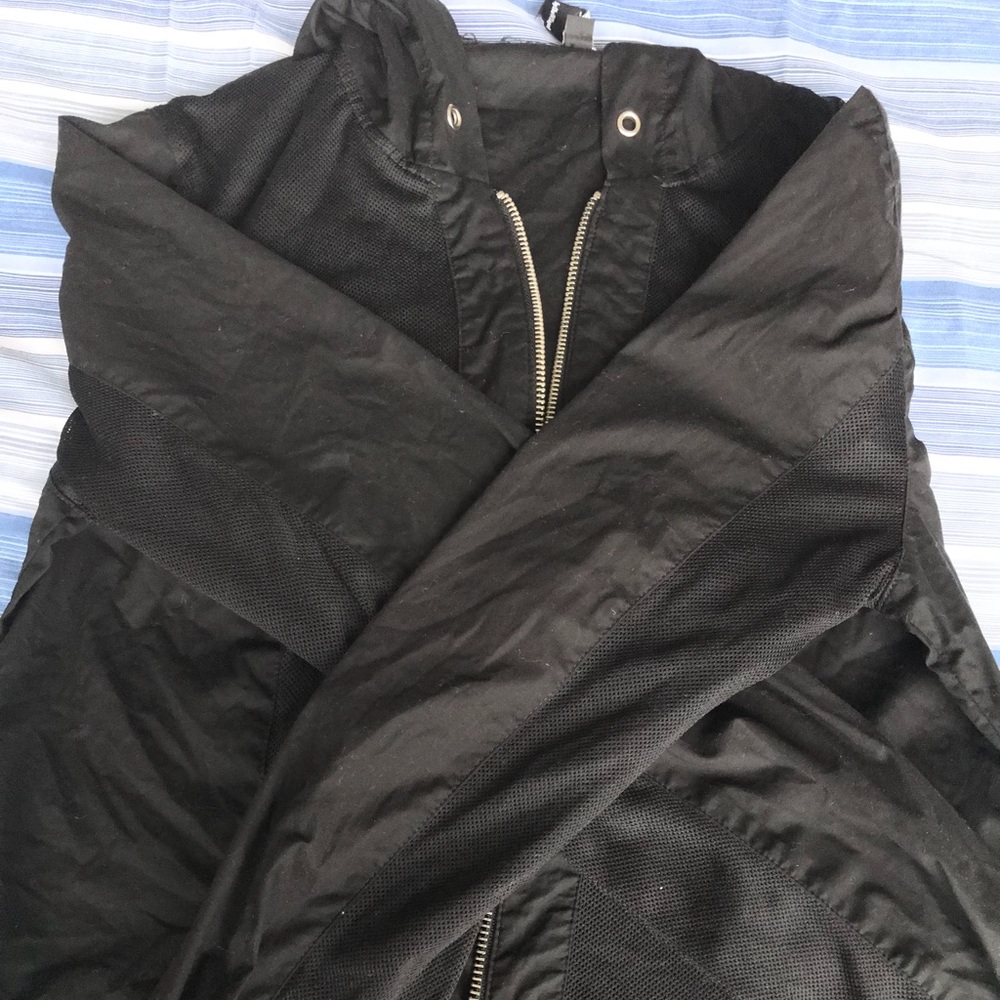 Mesh Detailed Jacket - Picture 2 of 5
